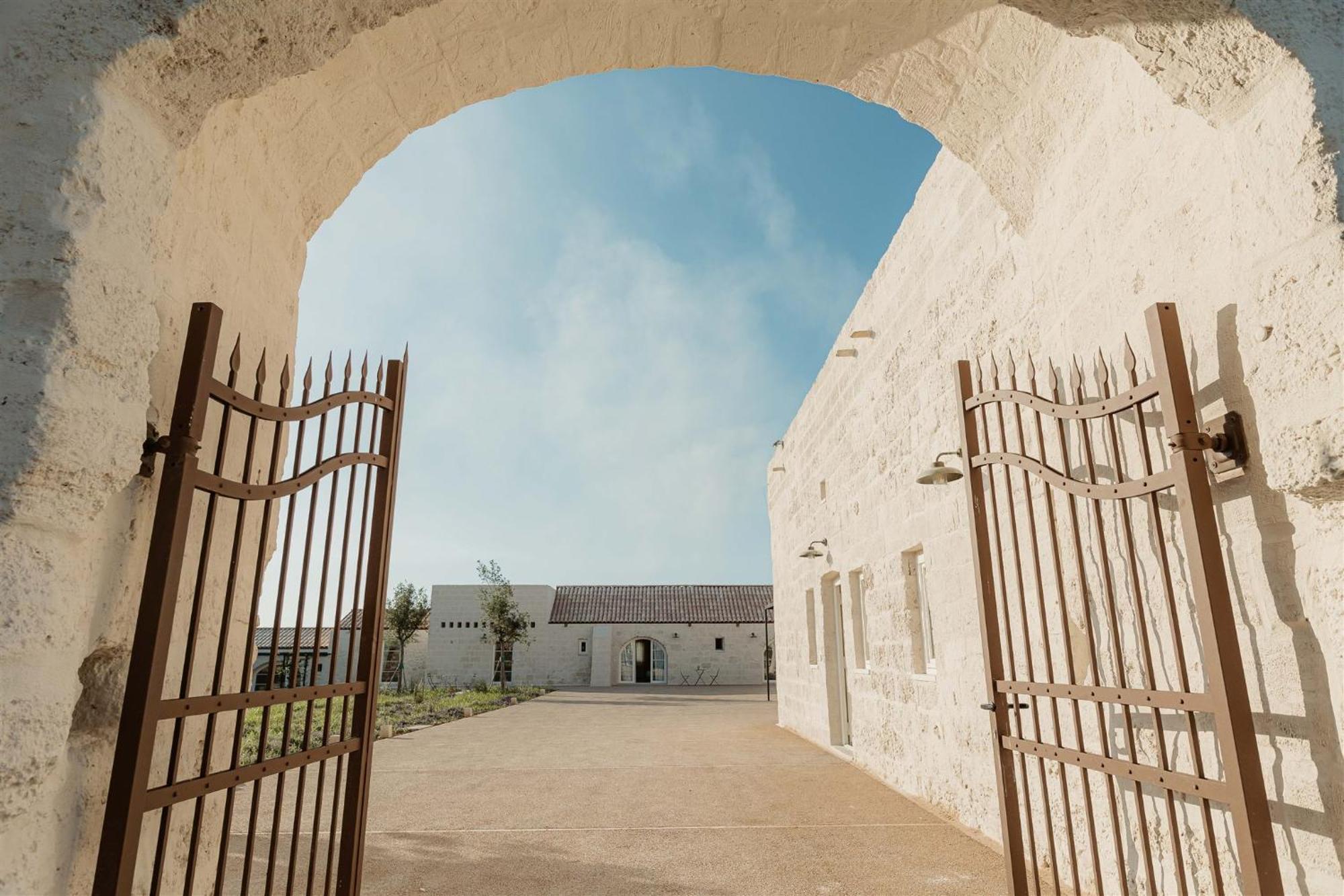 Masseria Vaccaro By Raro Villas - Self Check-In Brindisi Exterior photo