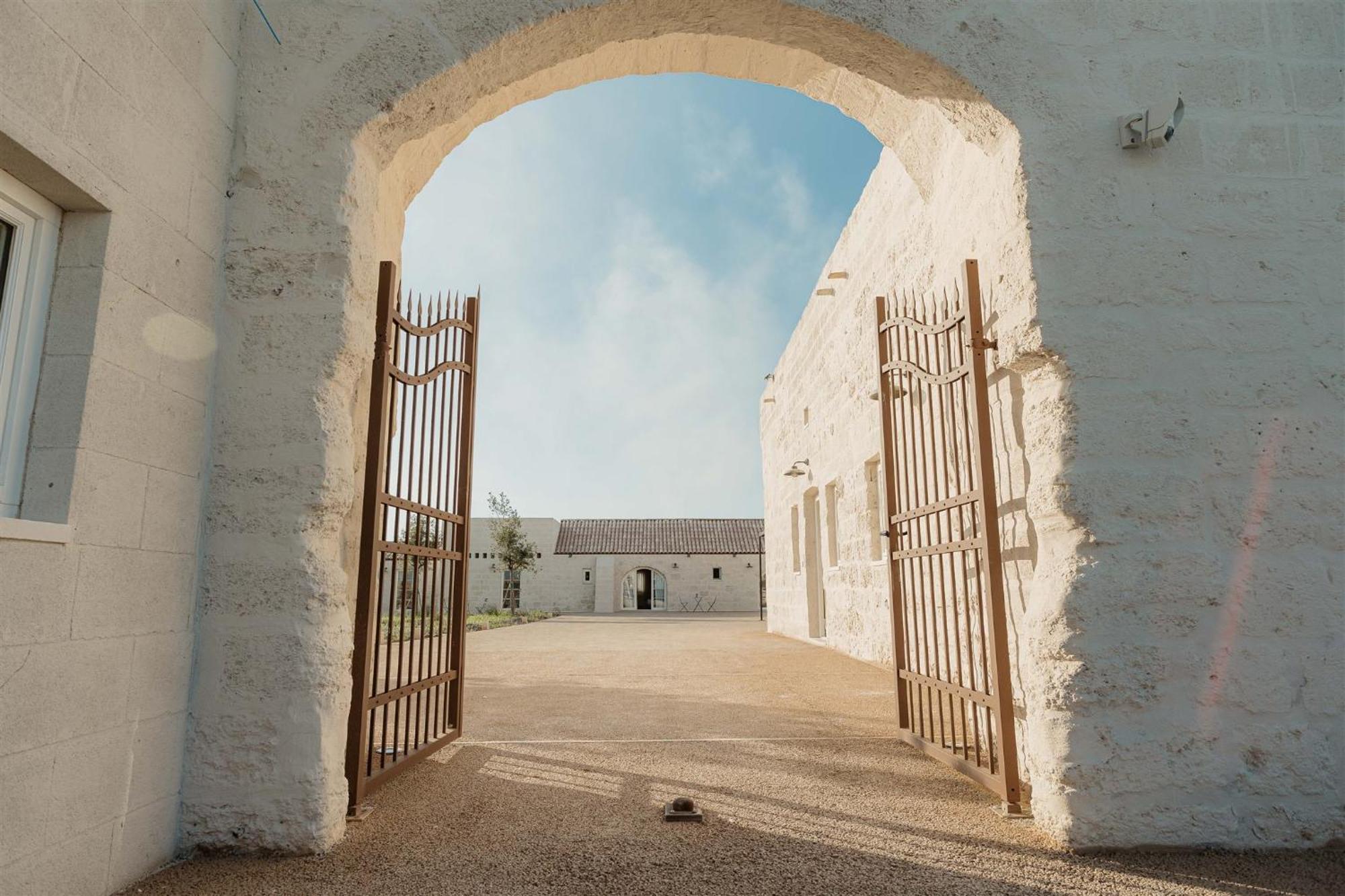 Masseria Vaccaro By Raro Villas - Self Check-In Brindisi Exterior photo